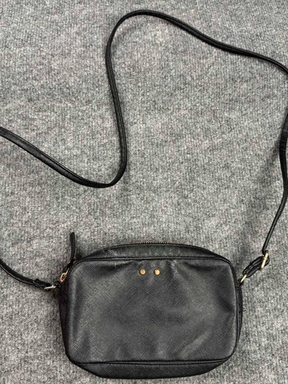 H&M Black Saffiano Faux Leather Crossbody Bag Gold Hardware Camera Bag Flaws